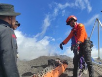 Langkah Pilu Orang Tua dari Jakarta Jemput Jenazah Anak yang Tewas di Rinjani