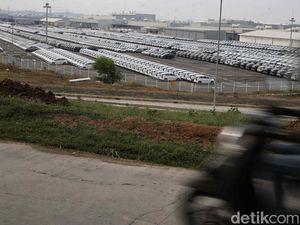 Pinjol dan Judol Bikin Miskin, Penjualan Mobil di Indonesia Ikutan Jeblok