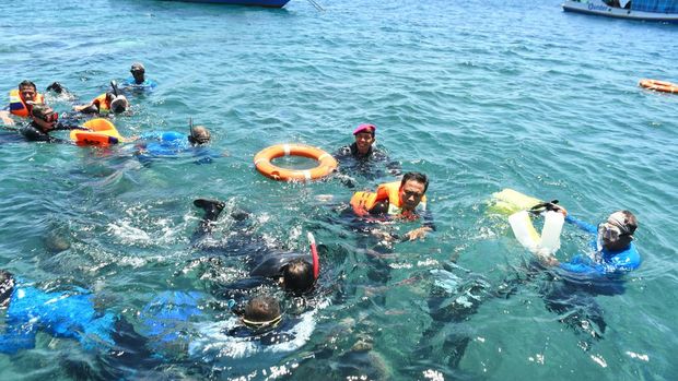 Peresmian Majapahit Warriors Underwater di Bangsring Underwater Banyuwangi