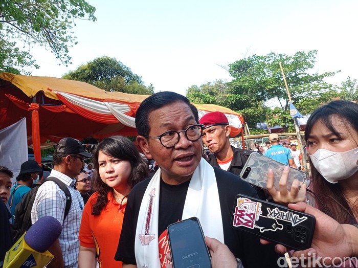 Pramono Anung di Pinangsia, Taman Sari, Jakbar. (Taufiq Syarifudin/detikcom)