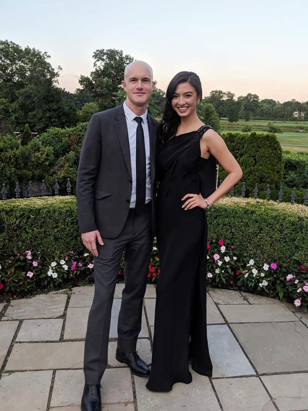 Raline Shah: Ini Pernikahan Pertama Buat Brian Armstrong dan Angela Meng