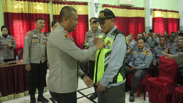 satlinmas mojokerto