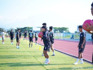 Berburu Pemain, Persigar Boyong Eks Kiper Persib hingga PON Jabar
