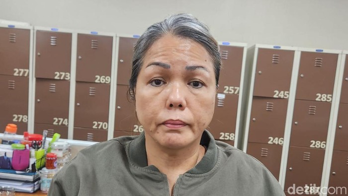 Sosok Helen, bandar pengendali lapak narkoba di Jambi ditangkap di Jakarta Barat.