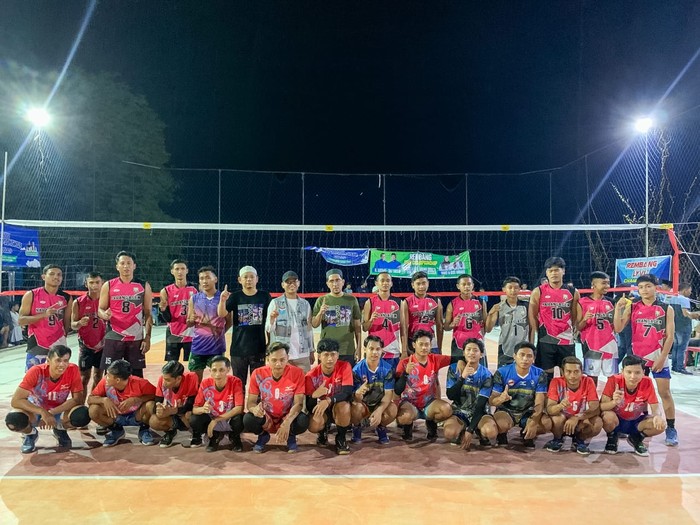 Turnamen Voli Relawan Vivit-Gus Umam