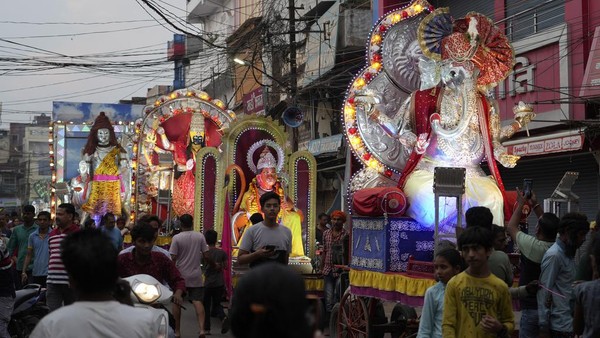 Umat Hindu India Rayakan Festival Dussehra