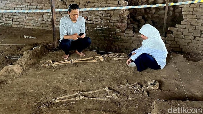 5 Kerangka Manusia Ditemukan saat Ekskavasi Istana Bhre Wengker di Mojokerto