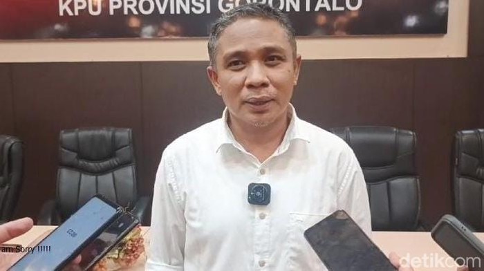 Anggota KPU Provinsi Gorontalo Opan Hamzah.
