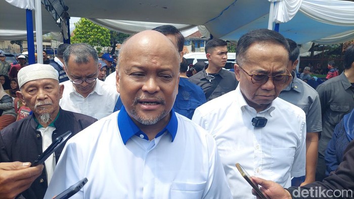 Cawagub Jabar Ilham Habibie di Bandung Barat