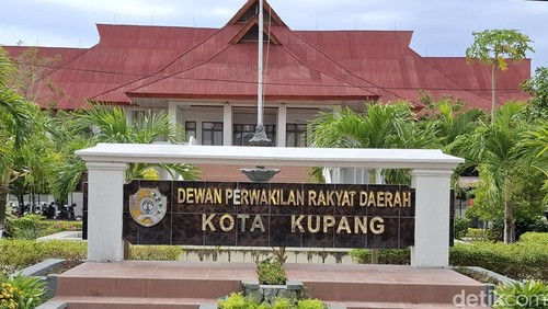 Gedung DPRD Kota Kupang, Jumat (11/10/2024).