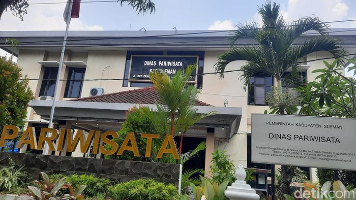 Kantor Dinas Pariwisata Kabupaten Sleman, Jumat (11/10/2024).