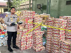 Makanan-Minuman Sebanyak 30 Truk Disita di Kasus Keracunan Massal Kediri