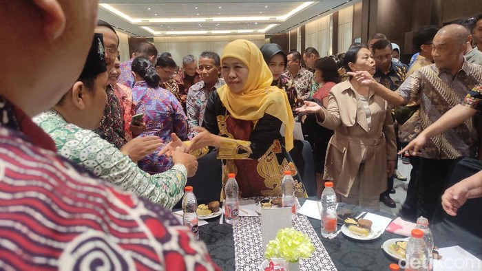 Khofifah Indar Parawansa saat menghadiri deklarasi dukungan pendeta se-Jatim di Sidoarjo.