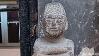 Selain menunjukkan koleksi arca, Museum Nasional Indonesia juga membuat ruangan sebagai yang berisi replika dari barang asli dari puing-puing peristiwa kebakaran tahun 2023 lalu.Foto: (Hani Muthmainnah/detikcom)