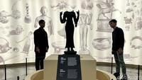 Aprina mengatakan, pada 2025 nanti, Gedung A Museum Nasional Indonesia akan menampilkan pameran tetap tiga tahunan tentang pameran warga dunia di nusantara.