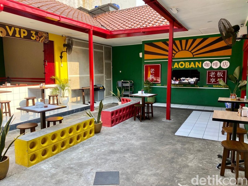 Nongkrong di Kopitiam Kekinian Cicip Mie Mala hingga Es ABCD