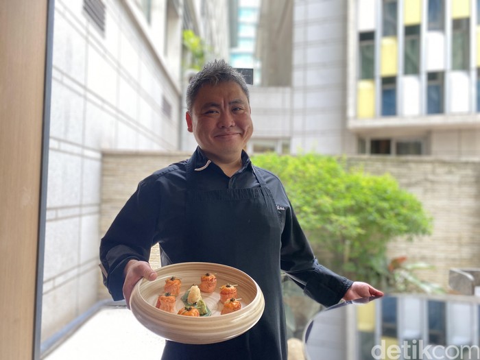 Oishii! Karage yang Hitam Pekat hingga Dessert Mont-Blanc Buatan Chef Jepang Oishii! Karage yang Hitam Pekat hingga Dessert Mont-Blanc Buatan Chef Jepang