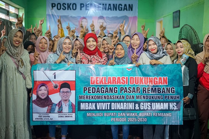 Pedagang Pasar Rembang Deklarasi Vivit-Umam