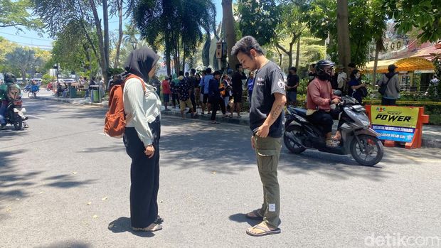 Penampakan Hari Tanpa Bayangan di Kota Surabaya pukul 11.15 WIB Jumat (11/10/2024)