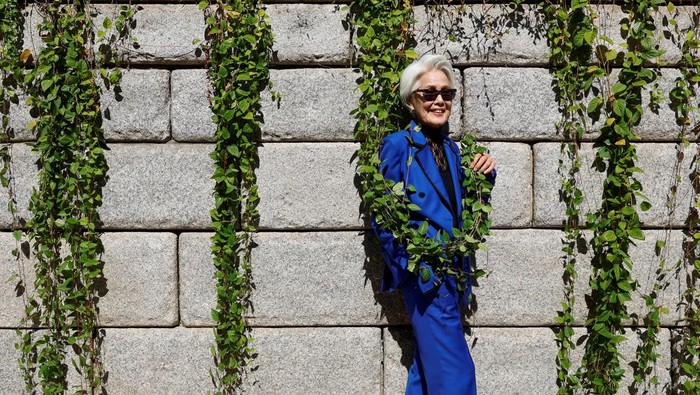 Choi Soon-hwa, an 81-year-old senior model who won the best dressed award at Miss Universe Korea as the oldest contestant, poses for a photograph in Seoul, South Korea October 4, 2024. REUTERS/Kim Soo-hyeon     TPX IMAGES OF THE DAY