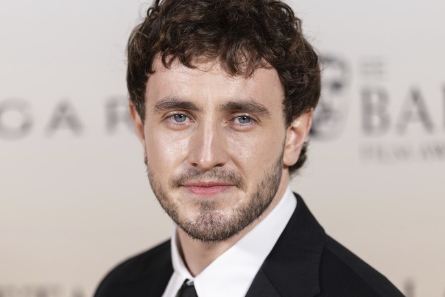 Ketiga, ada Paul Mescal, dengan skor 92,38%. Aktor berkebangsaan Irlandia ini meraih nilai tertinggi untuk rasio dagunya yang kotak dan tegas.  Foto: Vianney Le Caer/Invision/AP/Vianney Le Caer