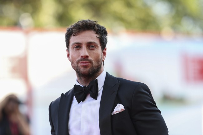 Aktor Aaron Taylor-Johnson menempati urutan pertama dalam daftar pria paling tampan di muka Bumi. Rasio wajahnya nyaris sempurna, mendekati Golden Ratio hingga 93,04%. Foto: Vianney Le Caer/Invision/AP/Vianney Le Caer