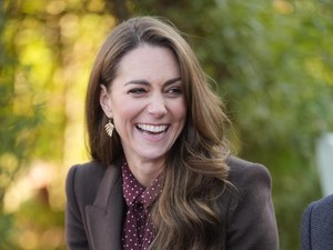 Mantan Teman Sekamar Bocorkan Foto Jadul  Kate Middleton Saat Berpesta