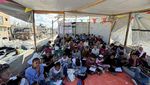 Semangat Belajar Anak-anak Palestina di Tengah Bombardir Israel