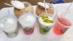 Segarnya Minum Es Kopyor di Tengah Suasana Kebun Asri Bogor