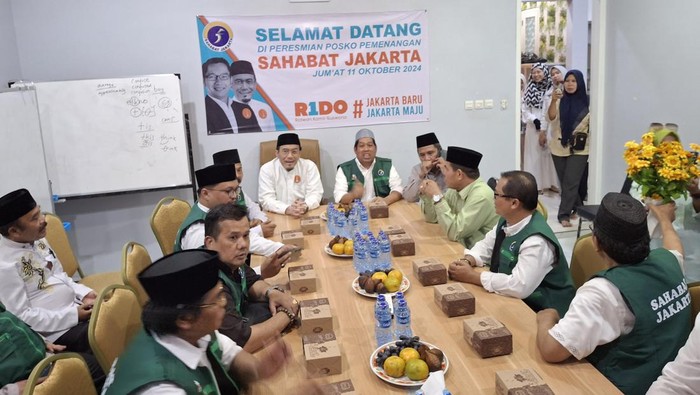 Suswono resmikan posko relawan Sahabat Jakarta (Taufiq/detikcom)