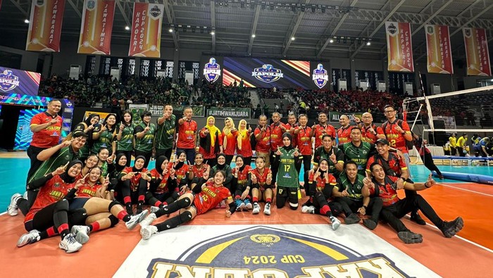 Tim Voli Putra Putri Polda Jatim Raih Tiket Babak Final di Kapolri Cup 2024