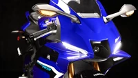 Detail lain yang baru pada YZF-R9 2025 adalah adanya tambahan winglet yang terintegrasi dengan fascia dan bagian sayap. Tidak hanya menambah kesan sporty, winglet itu juga berfungsi sebagai sistem aerodinamika yang tentunya sangat berguna untuk di lintasan sirkuit. Foto: Dok. Yamaha