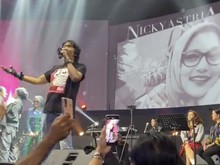 Ikang Fawzi Kenang Kembali Marissa Haque di Atas Panggung