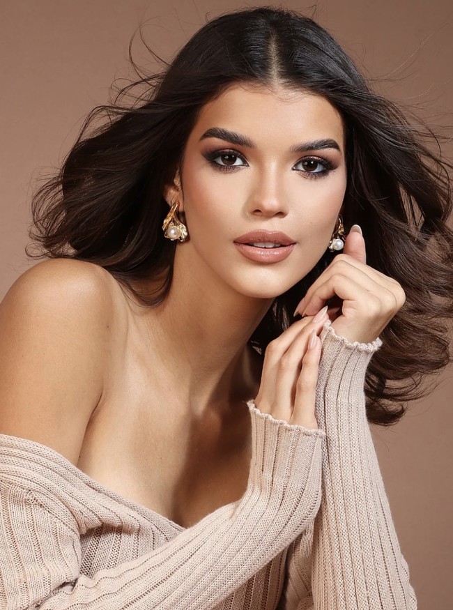 Sebagai finalis Miss Universe 2024, Ileana juga menghadapi tantangan dari industri kontes kecantikan yang seringkali memberikan pandangan berbeda terhadap ibu-ibu. Sejak Miss Universe memperbolehkan peserta yang sudah menjadi ibu atau menikah, seperti halnya Ileana, banyak kontroversi yang muncul. Beberapa orang memuji perubahan ini sebagai langkah progresif, sementara yang lain mengkritiknya. Foto: dok. Instagram @ileanamarquezpedroza