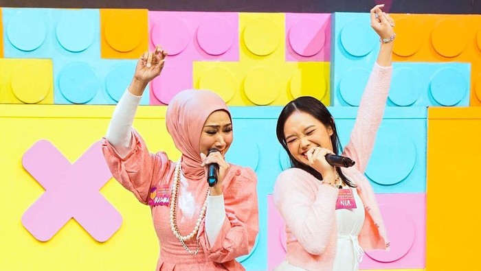 Ira Swara dan anak, Nia.