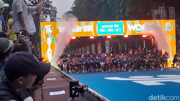 Keseruan Race Day Pertama Jakarta Running Festival 2024, Ribuan Pelari Turut Serta