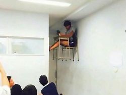 Kumpulan Foto Random Bikin Nyengir, Absurd Banget