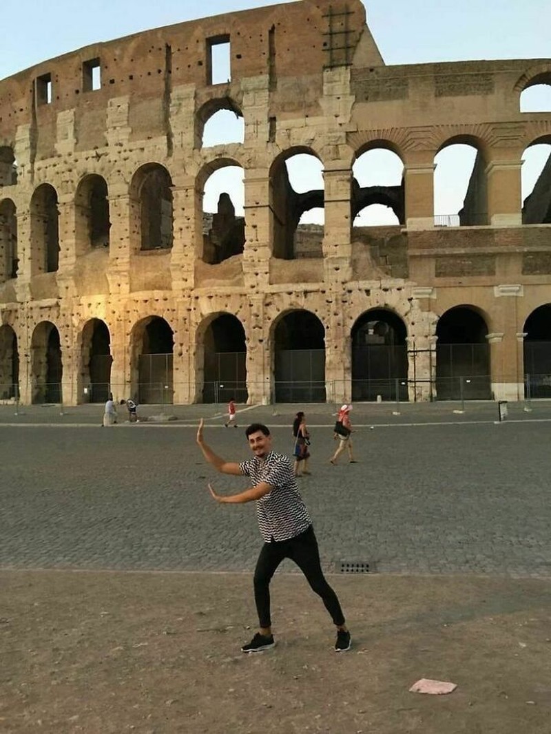 Foto-foto ini absurd sih, tapi lucu. Semoga setelah melihat kumpulan foto random berikut, kamu bisa lebih semangat lagi ya, detikers.