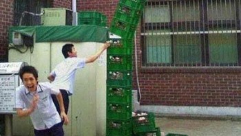 Kabur! Foto: Facebook/I Dont Know. Im Just Sharing (IDKIJS)