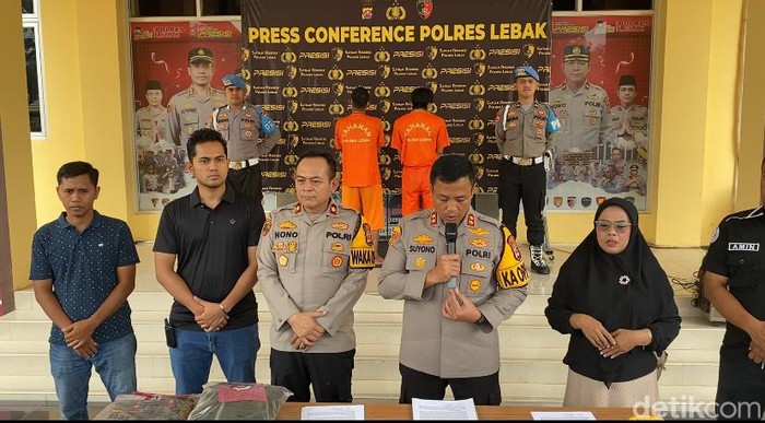 Polres Lebak, Banten, menetapkan dua orang pendemo sebagai tersangka demo tolak Juwita sebagai Ketua DPRD 2024-2029. (Fathul Rizkoh/detikcom)