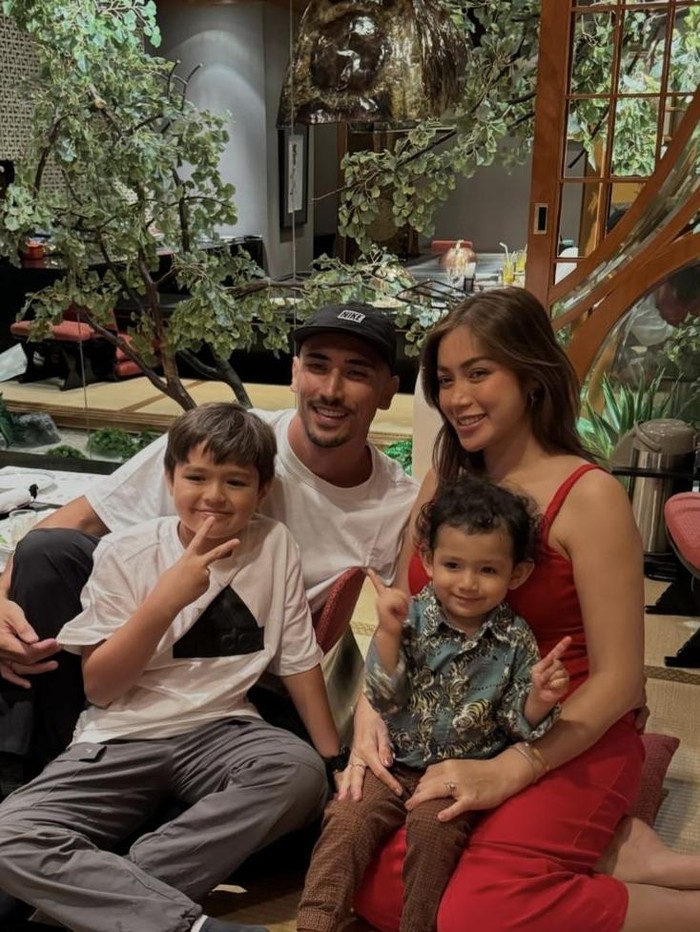 Vincent Verhaag dan Jessica Iskandar