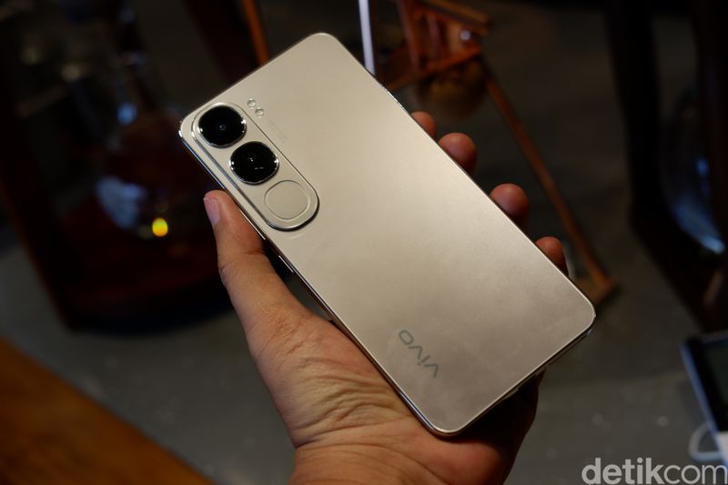 Vivo V40 Lite