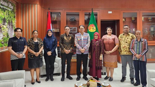 Wakil Ketua LPSK, Wawan Fahrudin, saat pertemuan dengan Penjabat Gubernur NTT di Kupang, Jumat (11/10/2024).
