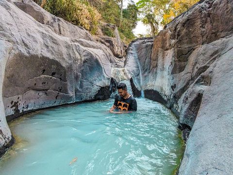 Air Terjun Batu Kapal di Desa Horowura, Kecamatan Adonara Tengah, Flores Timur, NTT.
