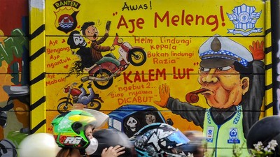 Ajak Tertib Berlalulintas Lewat Mural