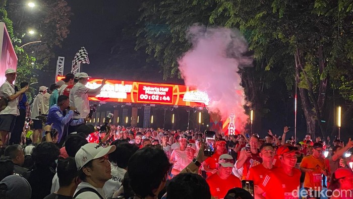 Jangan Langsung Duduk! Begini Tips Pendinginan setelah Lari yang Disarankan