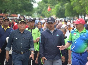 AKBP Budi Ajak Masyarakat Rohul Sukseskan Pilkada 2024 saat Jalan Sehat