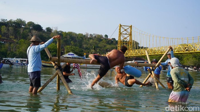 Kemeriahan acara Nusa Penida Festival 2024.