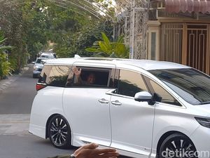 Prabowo Langsung Terbang ke Jakarta Usai Ketemu Jokowi di Solo