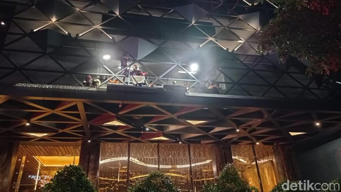 Pria Diduga Lompat dari Hotel Morazen Surabaya